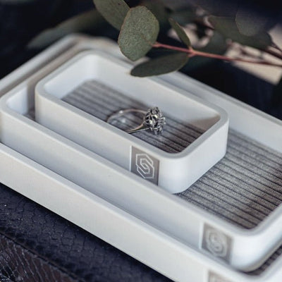 Tray with inlay - white/green